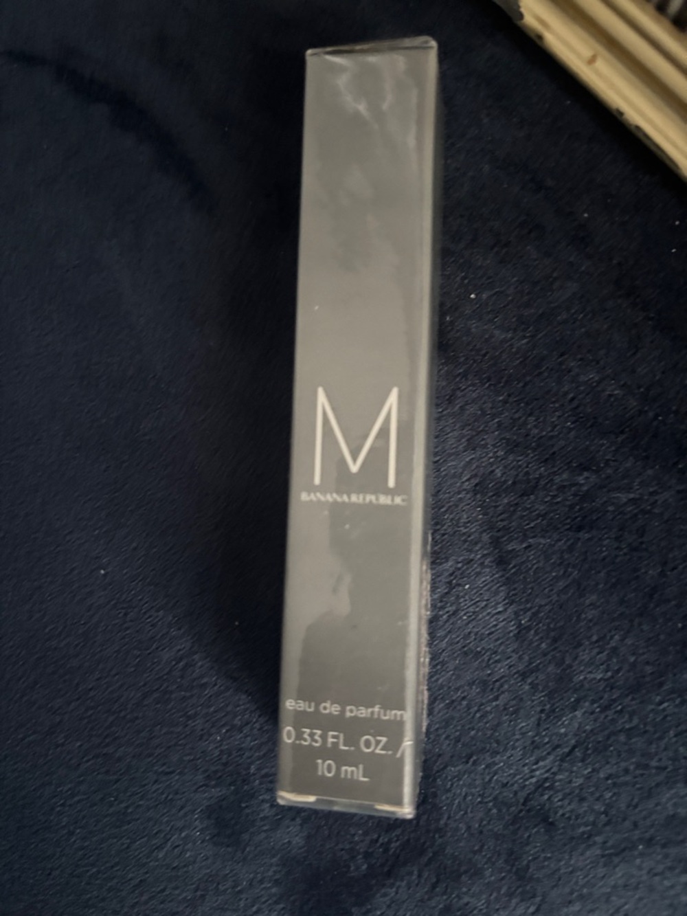 Banana Republic M Eau de Parfum Spray for Men – Black